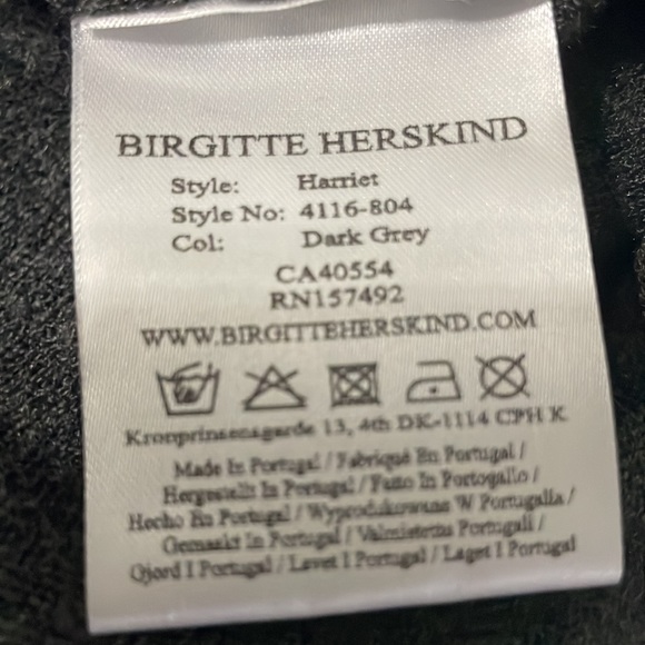 NWT BIRGITTE HERSKIND
Harriet Long Sleeve Sweater Dress In Dark Grey Small - Picture 9 of 13